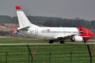 B_737-33S_LN-KKX_Norwegian_no_01.jpg