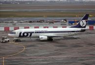 B_737-45D_SP-LLC_LOT_11.jpg