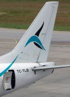 B_737-4Q8_TC-TLB_Twd_03.jpg