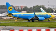 B_737-548WL_UR-GBF_UkraineInternationalAirlines02.jpg