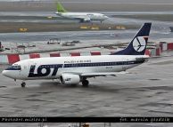 B_737-55D_SP-LKF_LOT_05.jpg