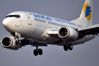 B_737-5Q8_UR-VVS_AeSw_00.jpg