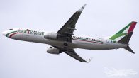 B_737-89LWL_9H-GFP_Aeroitalia02.jpg