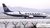 B_737-8ASWL_EI-DCZ_Ryanair01.jpg