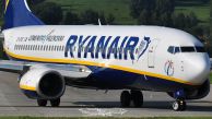 B_737-8ASWL_EI-DPE_Ryanair01.jpg