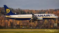 B_737-8ASWL_EI-DYV_Ryanair_01.jpg