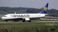 B_737-8ASWL_EI-DYZ_Ryranair_02.jpg