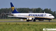 B_737-8ASWL_EI-EKN_Ryanair02.jpg
