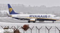 B_737-8ASWL_EI-ENH_Ryanair02.jpg