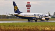 B_737-8ASWL_EI-EPC_Ryanair01.jpg