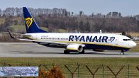 B_737-8ASWL_EI-EVA_Ryanair02.jpg
