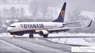 B_737-8ASWL_EI-EVC_Ryanair02.jpg