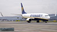 B_737-8ASWL_EI-EVM_Ryanair_02.jpg