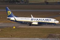 B_737-8AS_EI-EKM_Ryanair_01.jpg