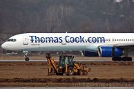 B_757-3CQ_G-JMAB_ThomasCook_02.jpg