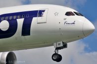 B_787-85D_Dreamliner_SP-LRF_LOT_01.jpg