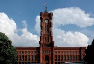 BerlinRotesRathaus-Ratusz01.jpg
