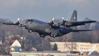 C-130E_Hercules_PolAF_1502_12.jpg