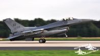 F-16C-40F_Fighting_Falcon_USAF_89-2102_AV04.jpg