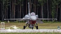 F-16CJ-522B_Jastrzab_PolAF_4058_31BLT_02.jpg