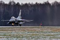 F-16CJ-522B_Jastrzab_PolAF_4063_01.jpg