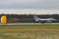 F-16CJ-522B_Jastrzab_PolAF_4070_01.jpg