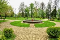 Park_Oborskich_fontanna01.jpg