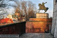 WawelPomnikTadeuszaKosciuszki01.jpg